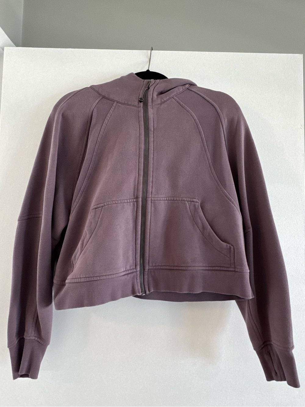 Lululemon Cropped Scuba